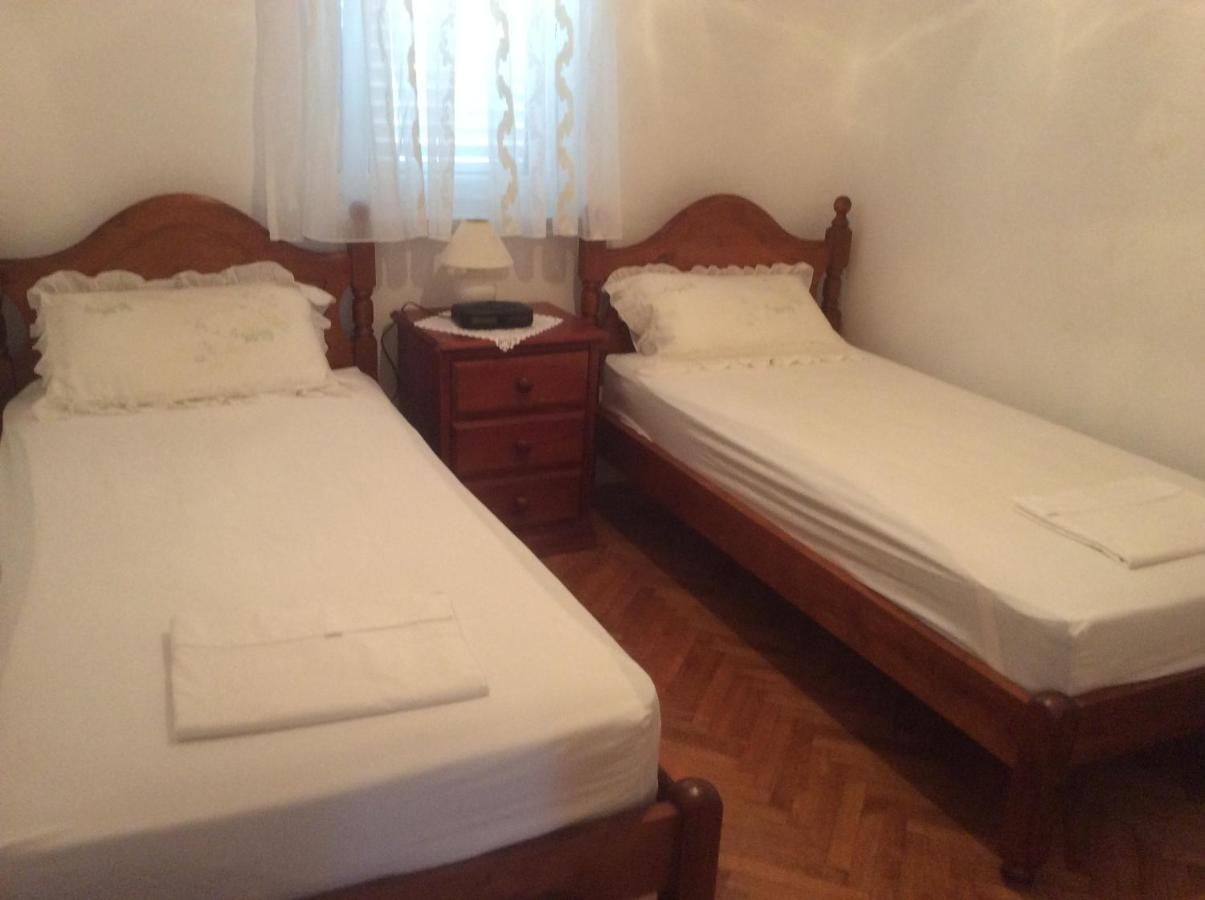 Apartman Nadia カルロバッグ エクステリア 写真