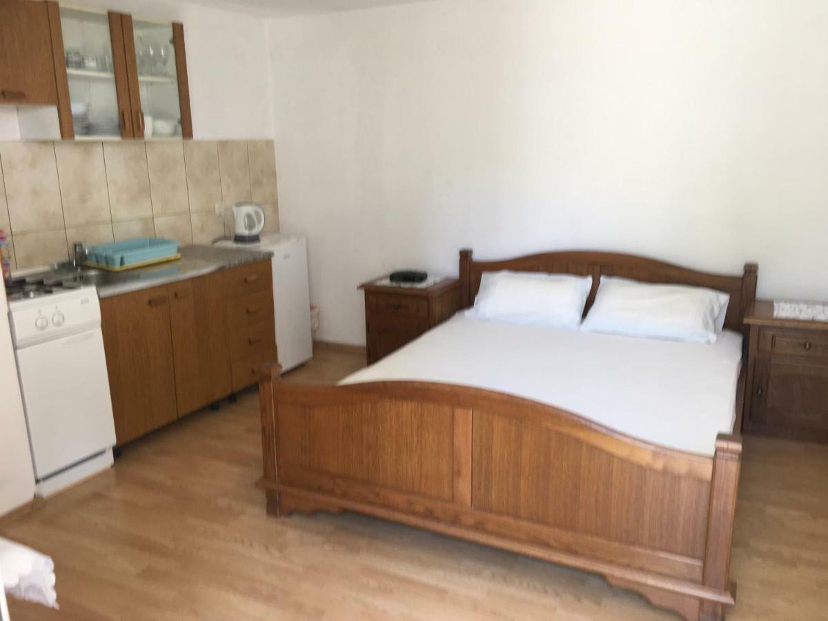 Apartman Nadia カルロバッグ エクステリア 写真